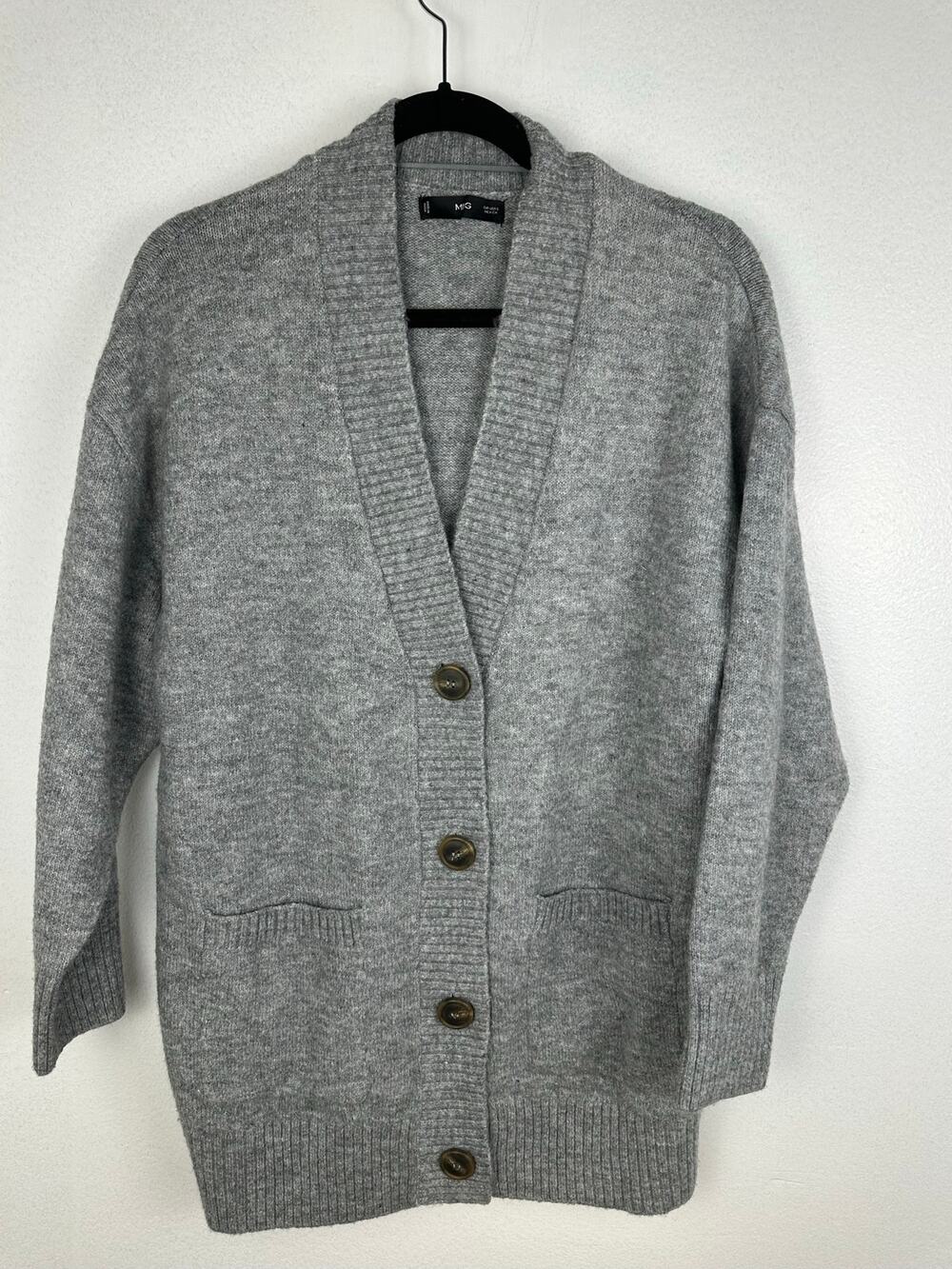 Mango Women's Oversized V-Neck Cardigan gray small grandpacore, grandmacore